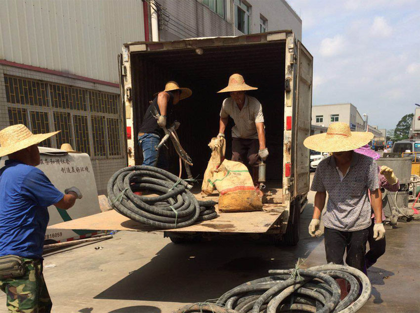 随州一部件厂房地基出现下沉注浆加固